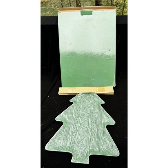 Melamine Knit Sweater Motif Design Christmas Platter Tree Brand New In Box! - Picture 1 of 11